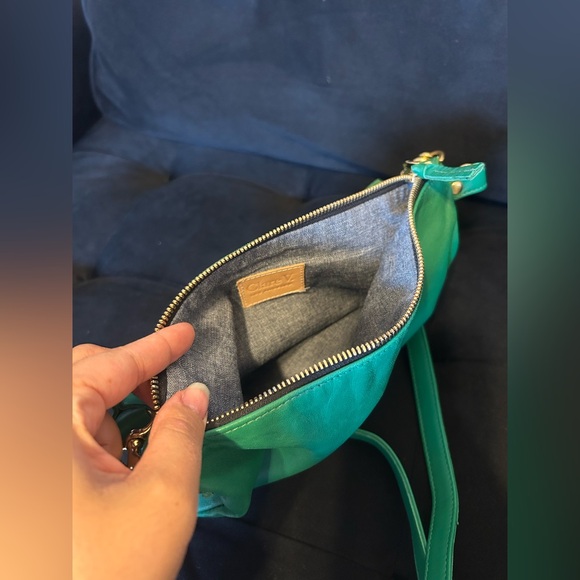 Clare V Petit Moyen in Emerald - Picture 5 of 9